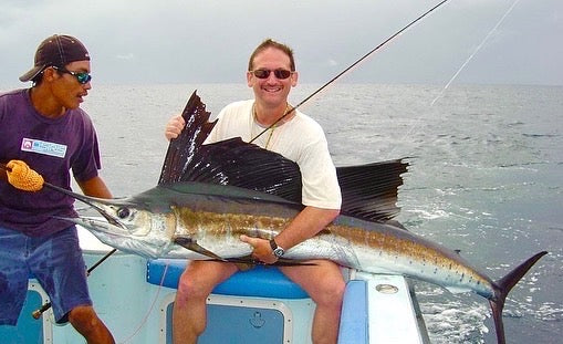 The Lonely Stoner's Guide to Looking for Love in All the Right Places | wearefreeminded